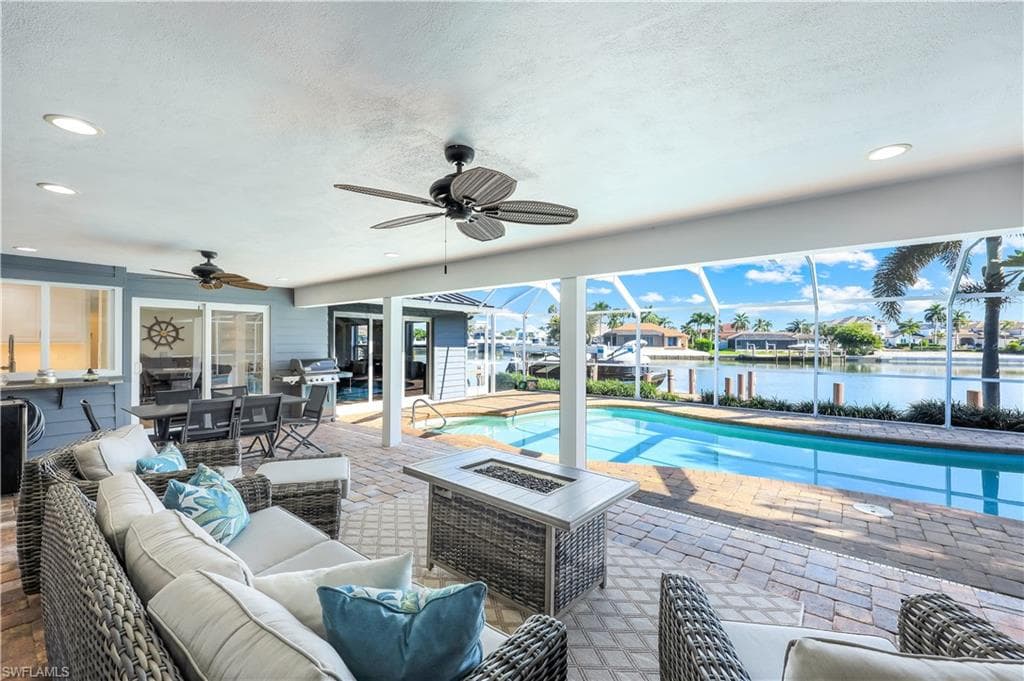 427 Nassau CT MARCO ISLAND, FL 34145