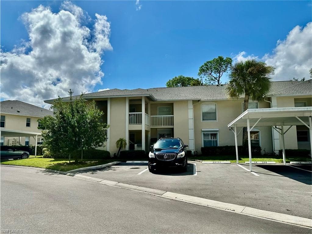 709 Landover CIR 202 NAPLES, FL 34104