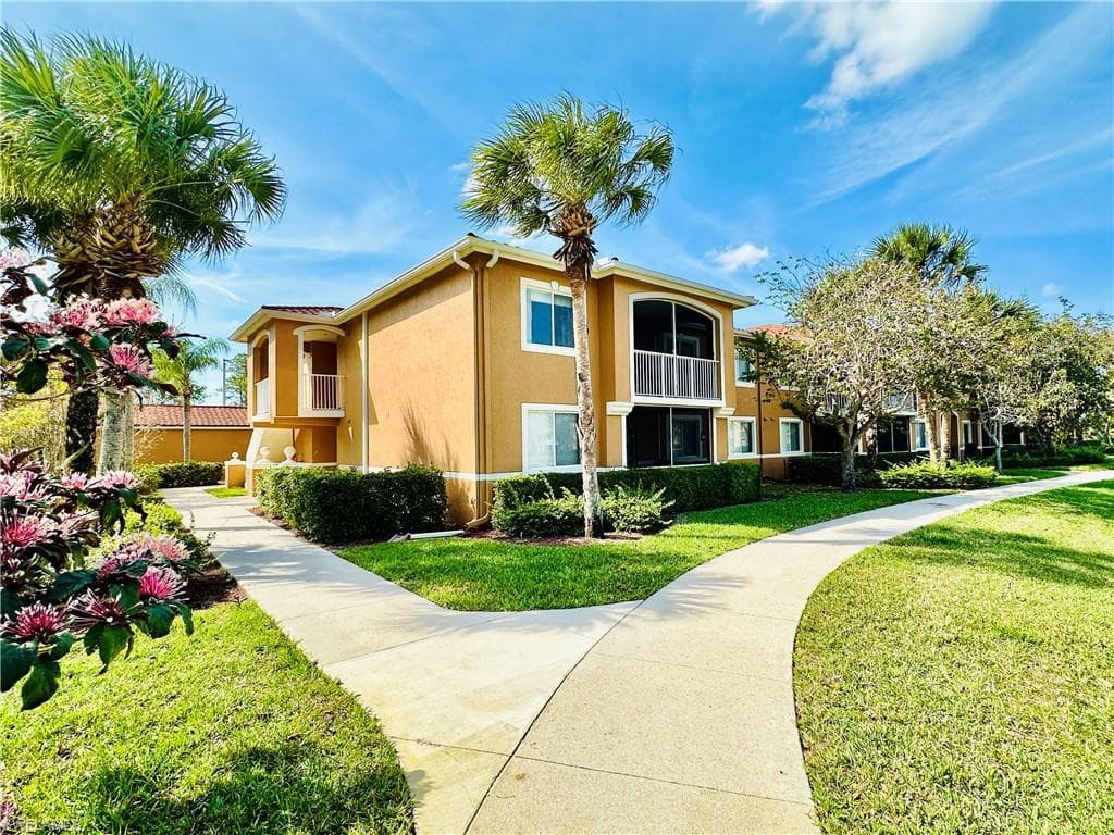 1820 Florida Club CIR 2210 NAPLES, FL 34112