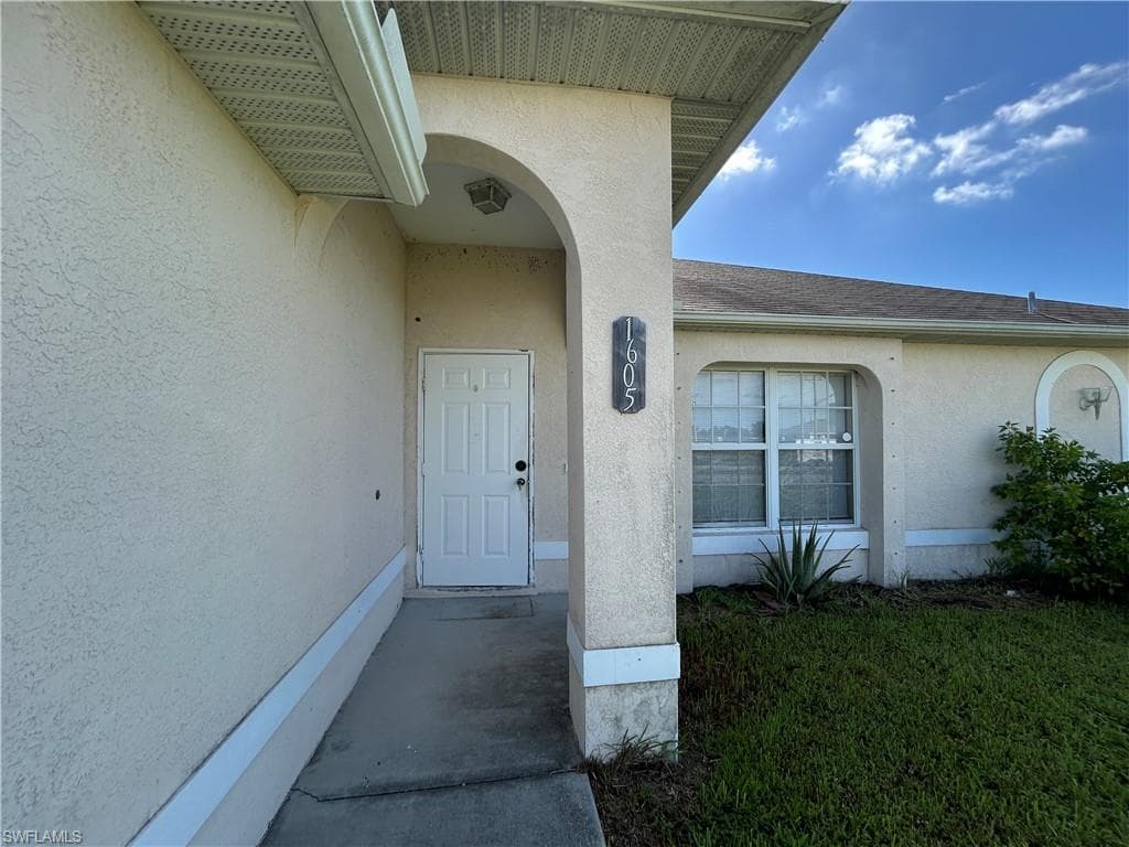 1605 Nelson RD N CAPE CORAL, FL 33993