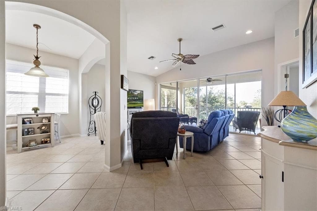 3131 Meandering WAY 201 FORT MYERS, FL 33905