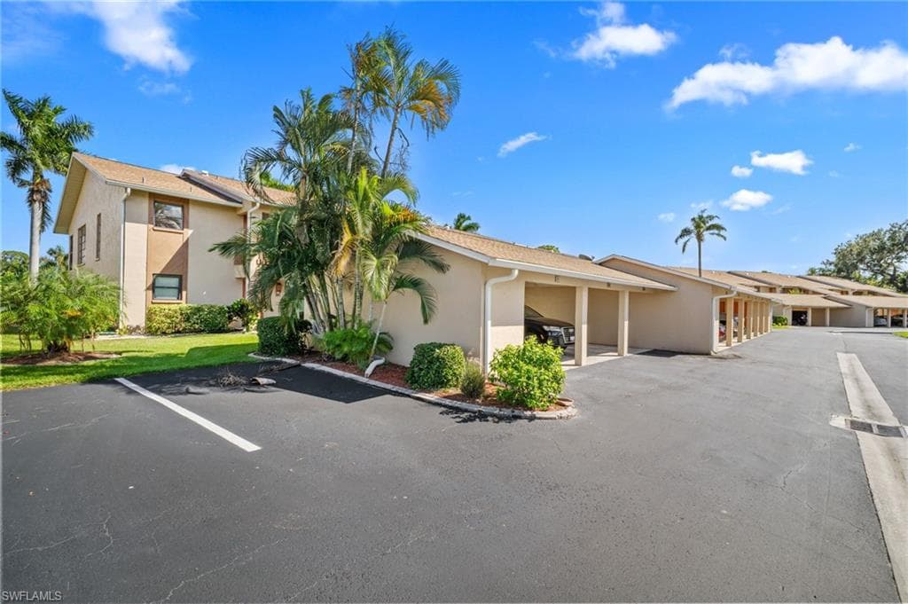 15350 moonraker CT 309 NORTH FORT MYERS, FL 33917