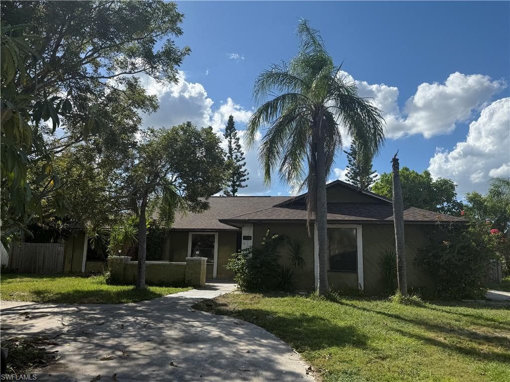 1318 SW 2nd AVE CAPE CORAL, FL 33991