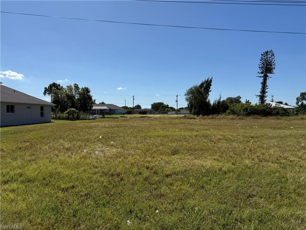 118 SW 31st TER CAPE CORAL, FL 33914