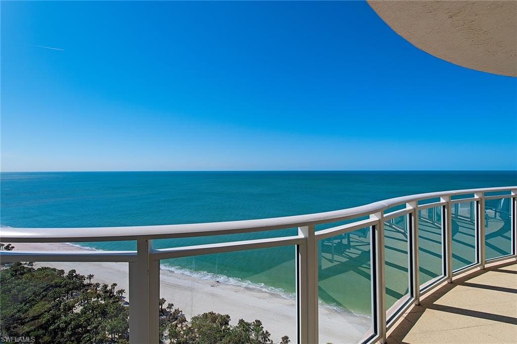 8231 Bay Colony DR PH-2201 NAPLES, FL 34108