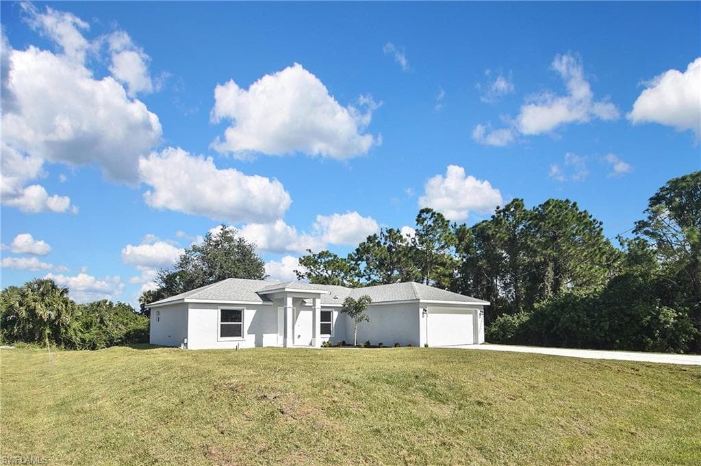 3306 1st ST SW LEHIGH ACRES, FL 33976