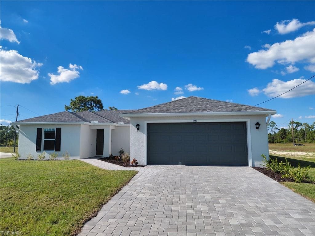 909 NW 30th ST CAPE CORAL, FL 33993
