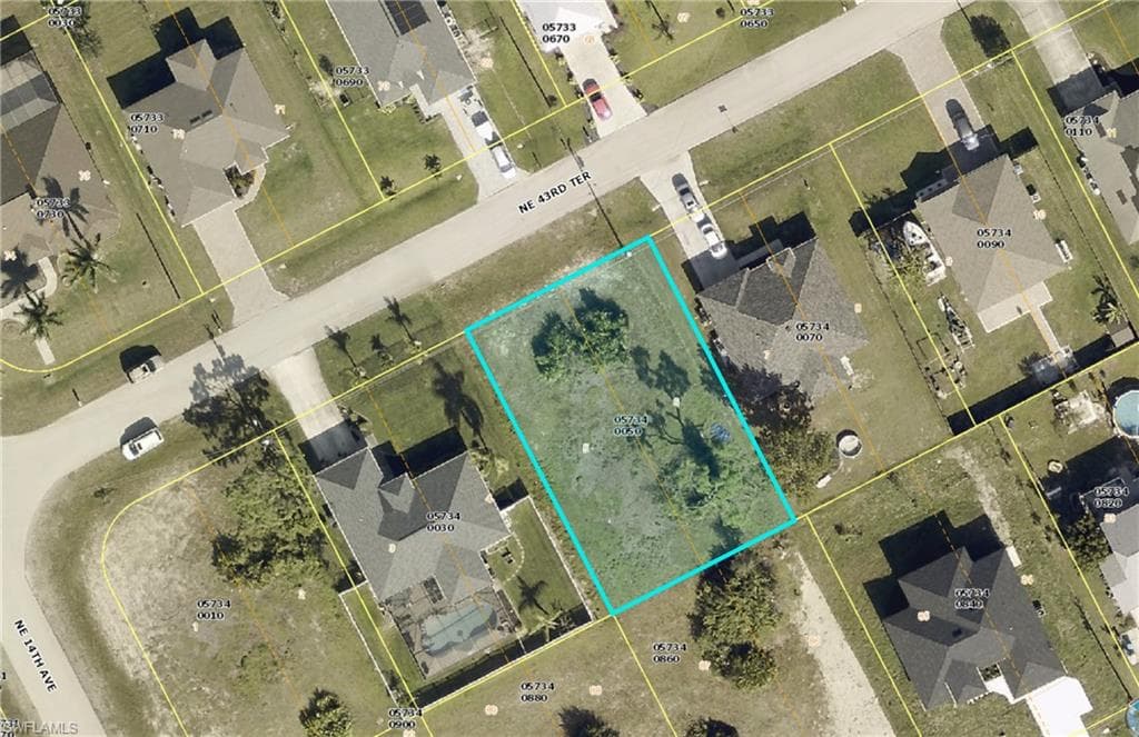 1408 43rd TER CAPE CORAL, FL 33909