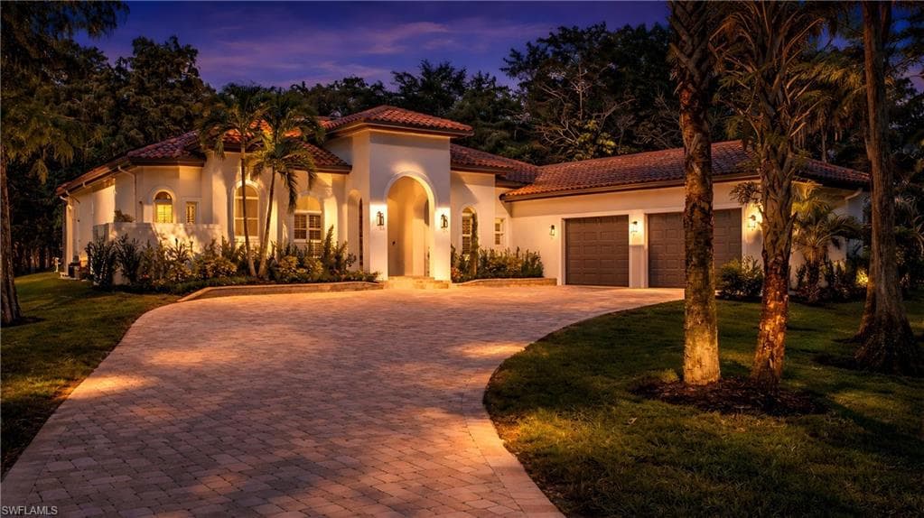 111 17th ST NW NAPLES, FL 34120