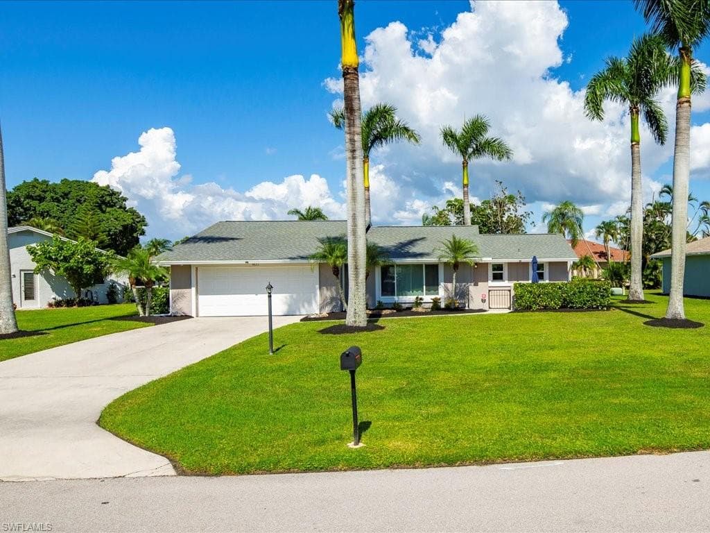 4821 Molokai DR NAPLES, FL 34112