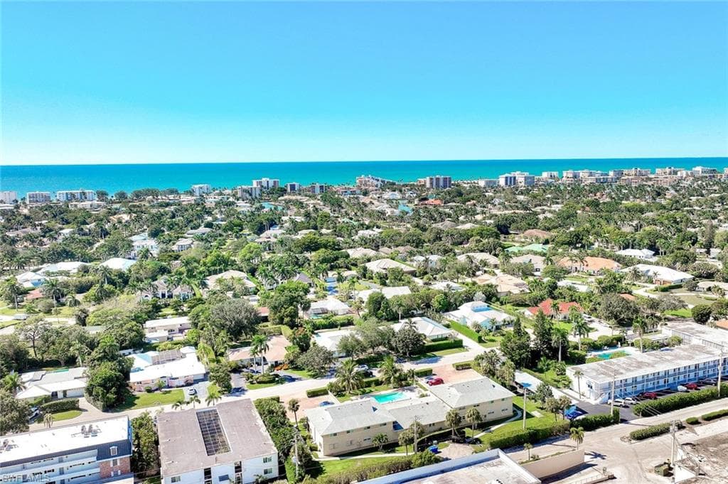 2000 Alamanda DR 104 NAPLES, FL 34102