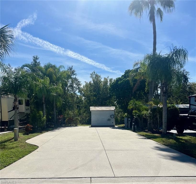 1678 Diamond Lake CIR NAPLES, FL 34114