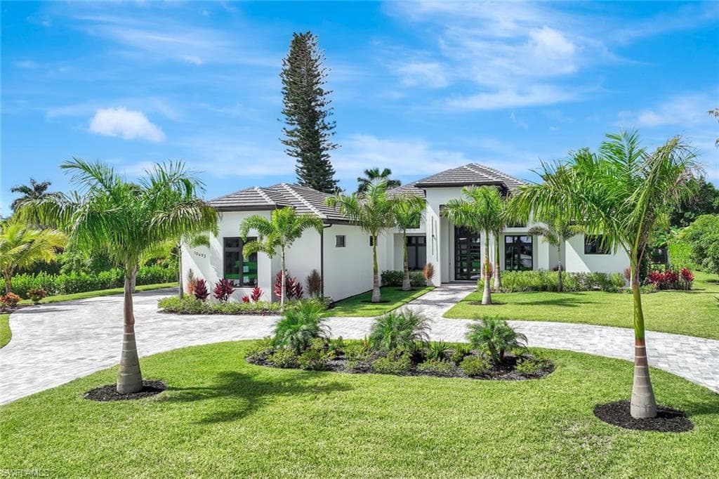 10493 Winterview DR NAPLES, FL 34109