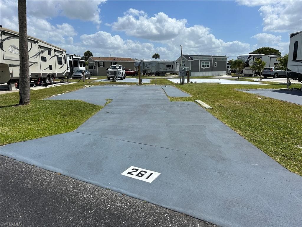 19681 Summerlin 261 RD FORT MYERS, FL 33908