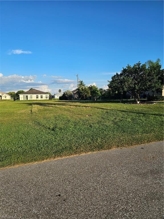 1401 SW 10th PL CAPE CORAL, FL 33991