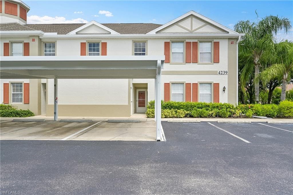 4239 Liron AVE 104 FORT MYERS, FL 33916
