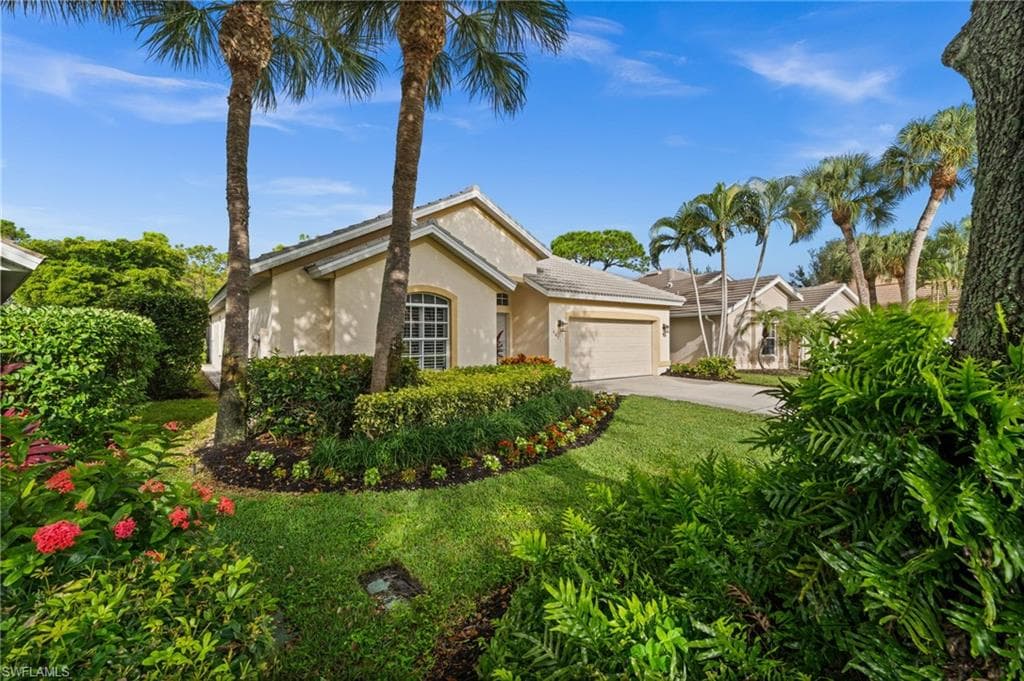 6671 Mangrove WAY NAPLES, FL 34109