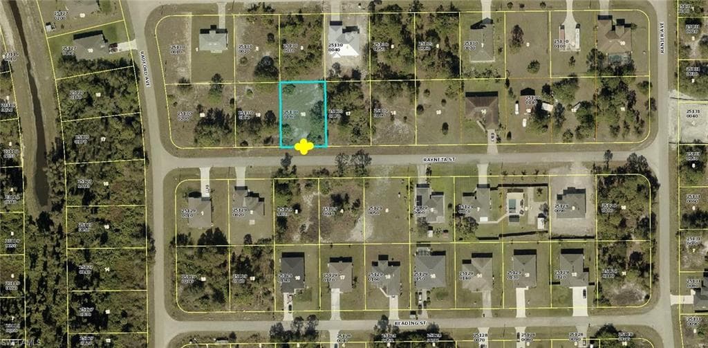 437 Rayneta ST LEHIGH ACRES, FL 33974