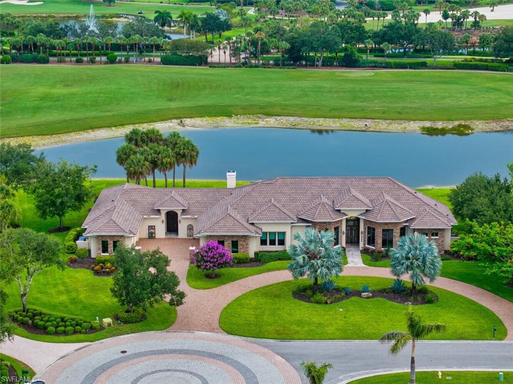 11507 Peregrine Ct NAPLES, FL 34120