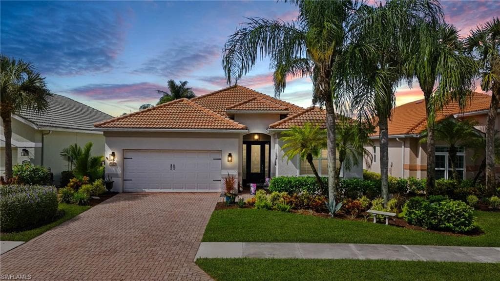 3535 Grand Cypress DR NAPLES, FL 34119