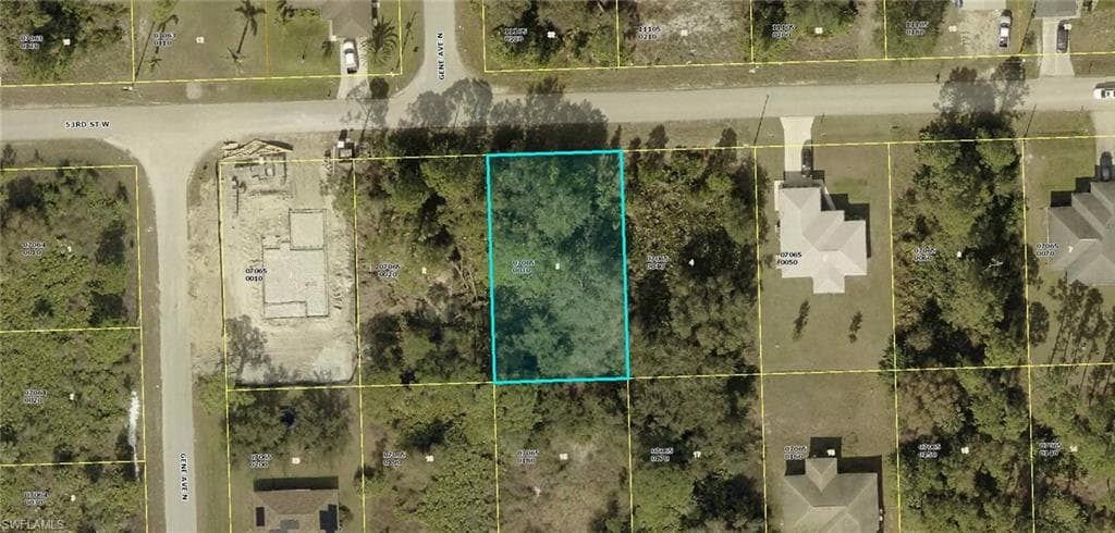 2621 53rd ST W LEHIGH ACRES, FL 33971