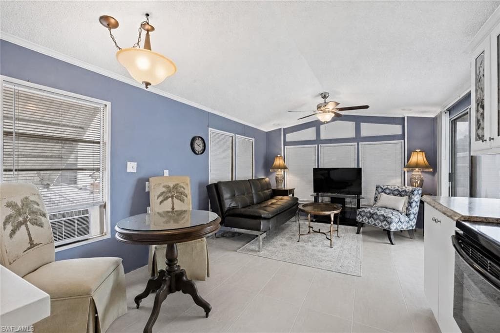 5756 Pink Panther DR FORT MYERS, FL 33908