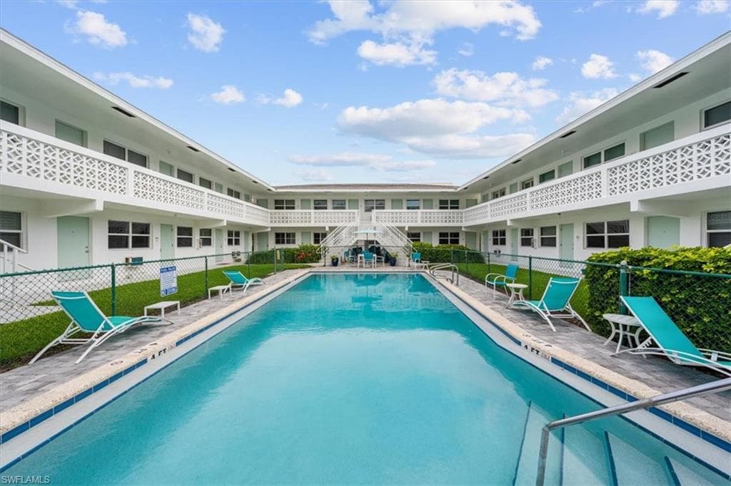 540 4th AVE S 13 NAPLES, FL 34102