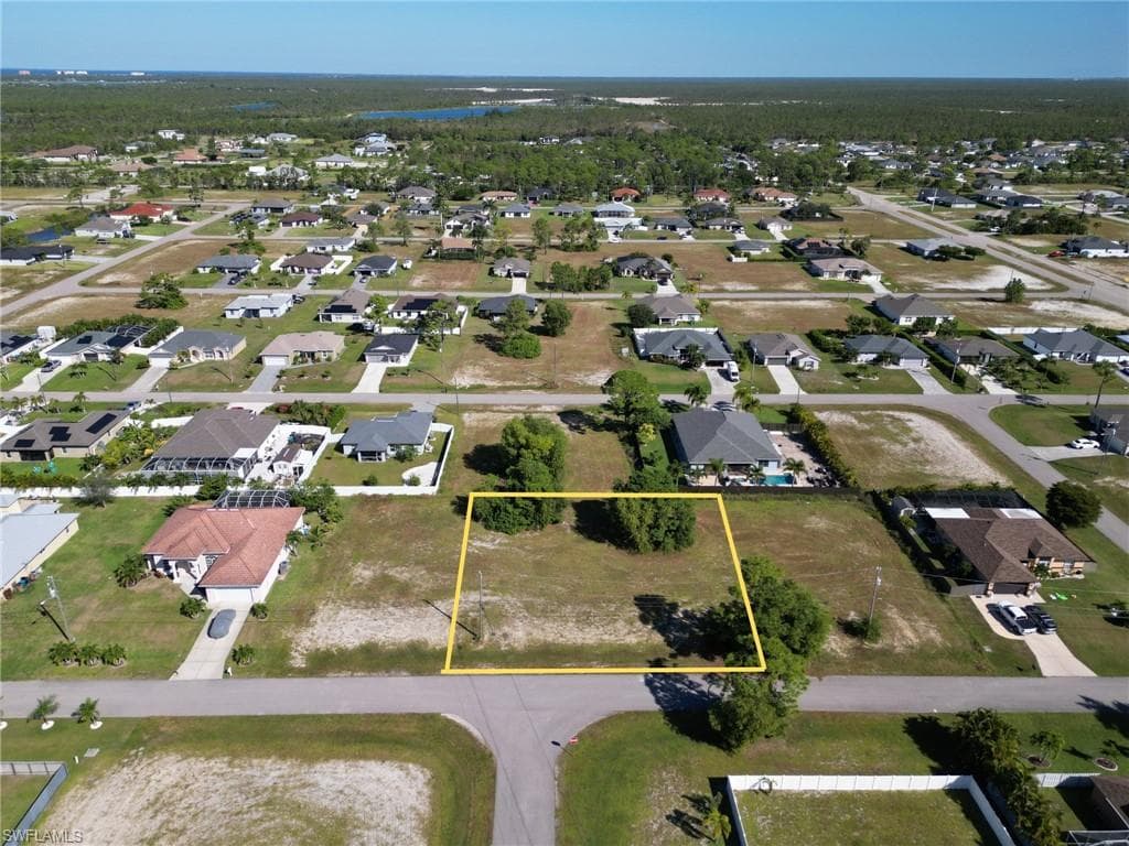 2421 NW 27th TER CAPE CORAL, FL 33993
