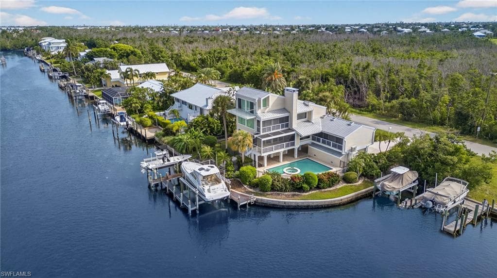 1290 Bay DR SANIBEL, FL 33957