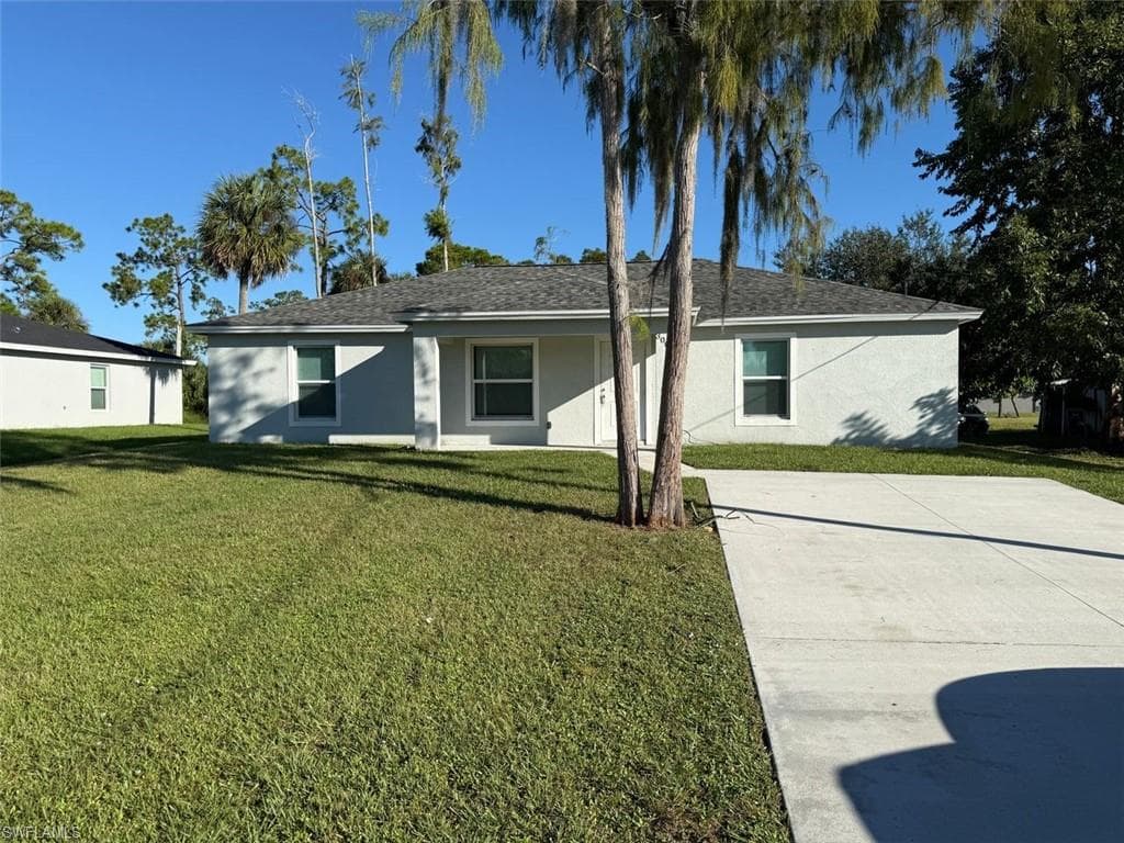 3003 Harvard CIR LABELLE, FL 33935