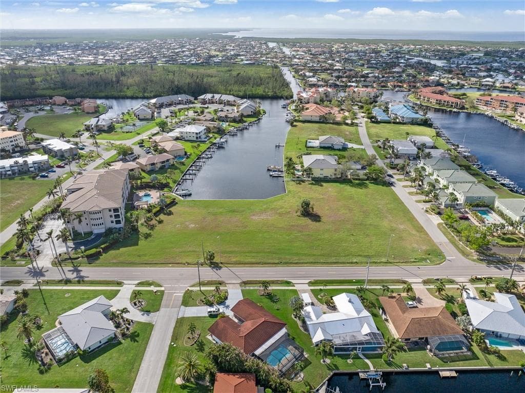 1359 Aqui Esta DR PUNTA GORDA, FL 33950