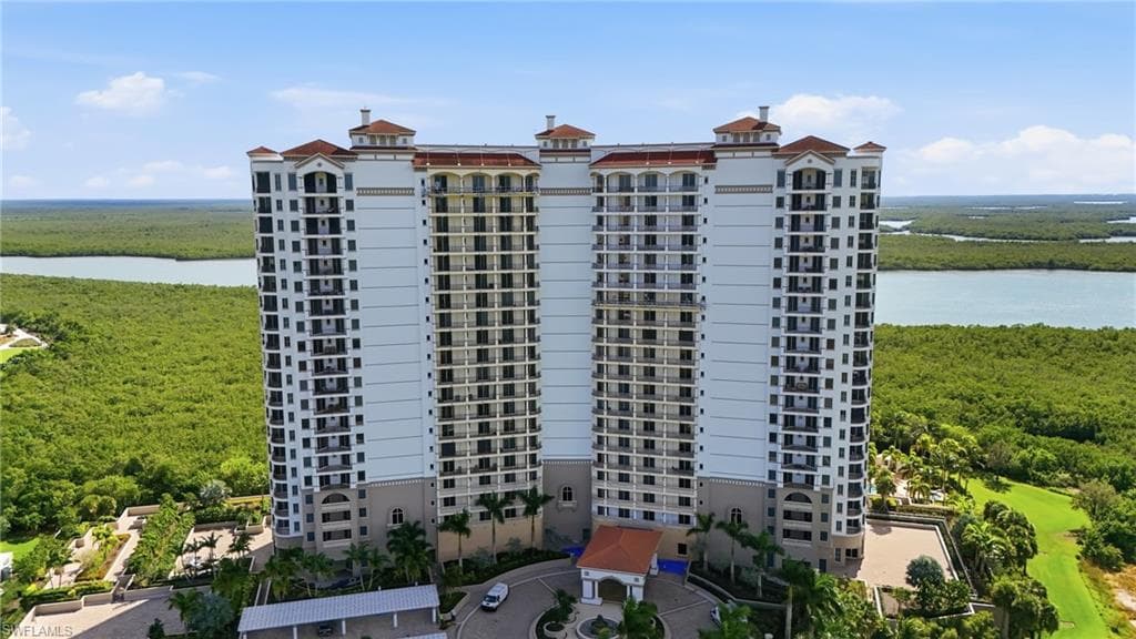 1050 Borghese LN 1202 NAPLES, FL 34114