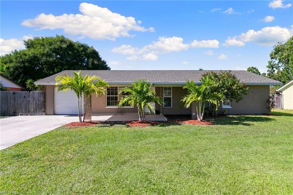 4220 Pearl Harbor DR NAPLES, FL 34112