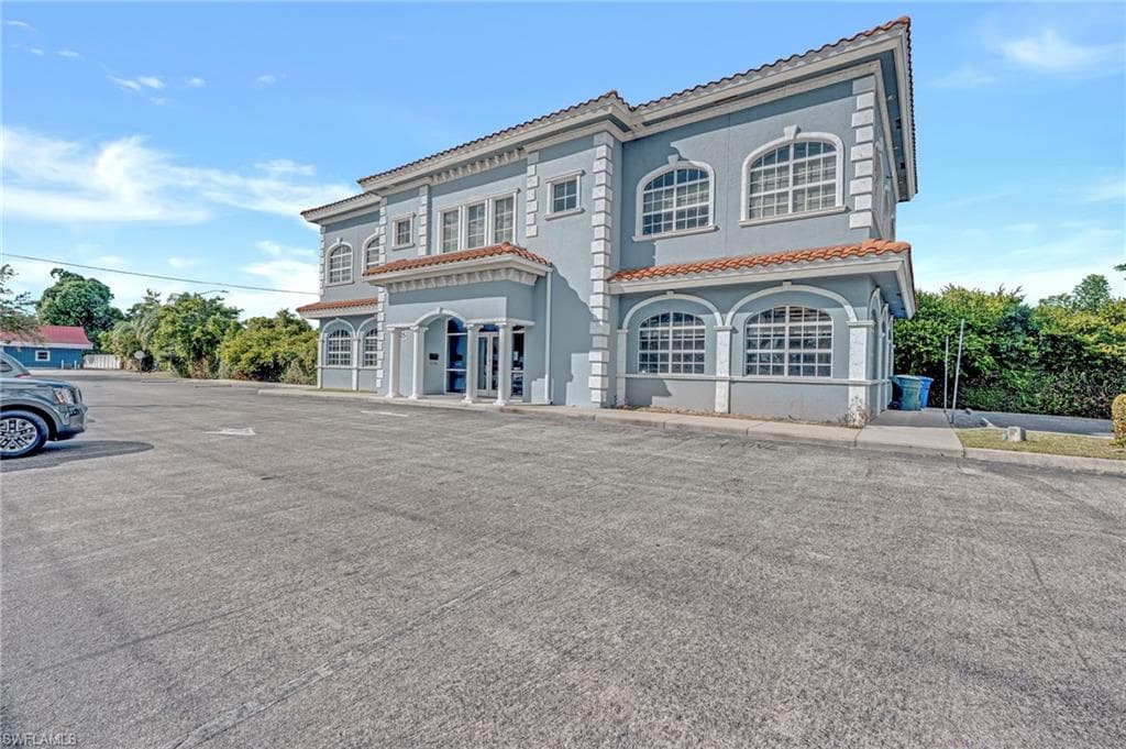 1825 Colonial BLVD FORT MYERS, FL 33907