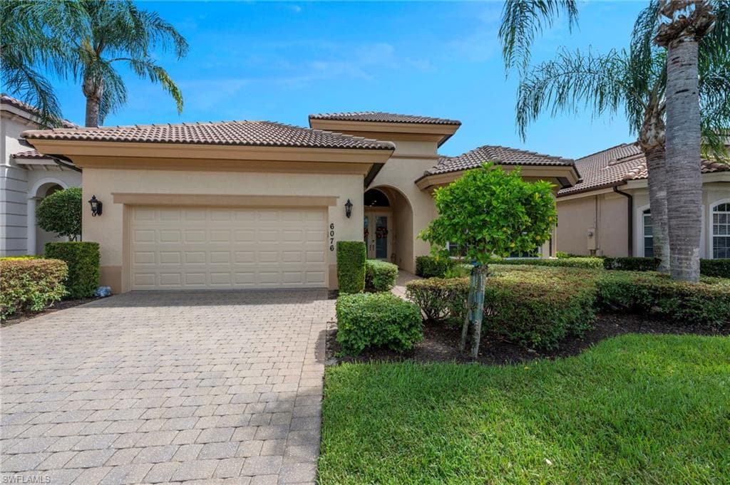 6076 Dogleg DR NAPLES, FL 34113
