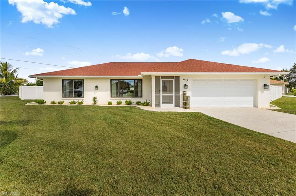 903 SE 19th ST CAPE CORAL, FL 33990