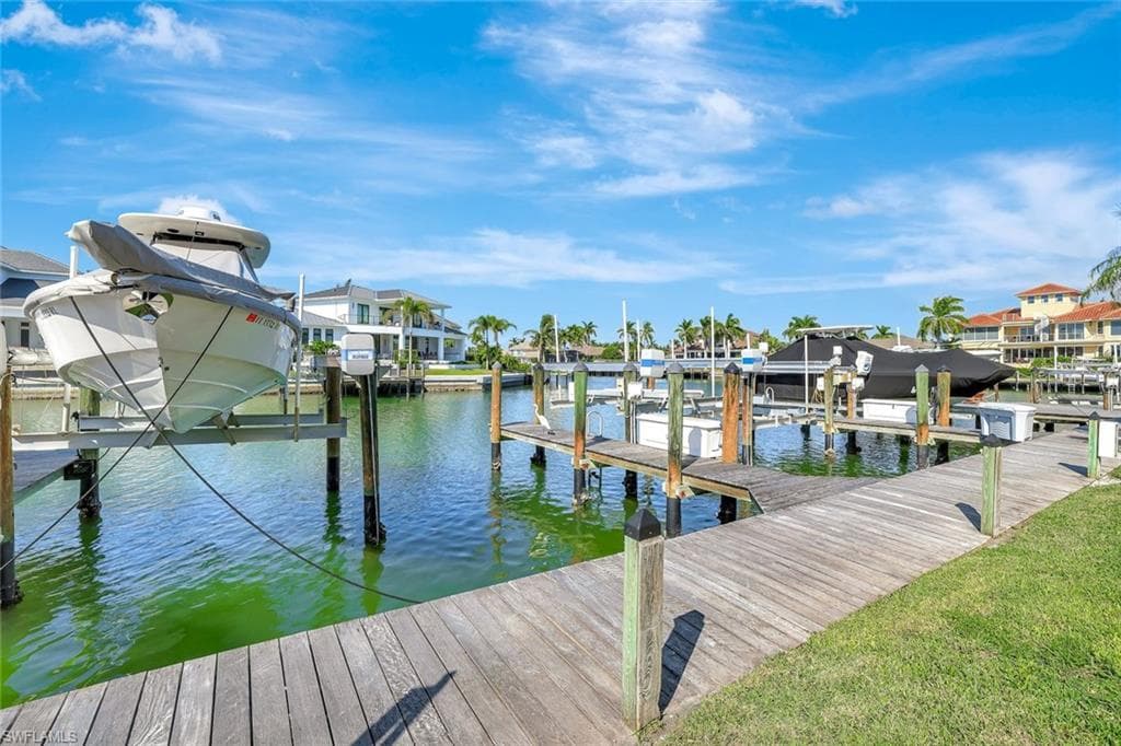 845 Collier CT 101 MARCO ISLAND, FL 34145