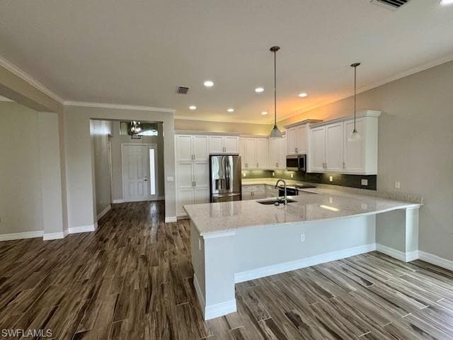 2820 CINNAMON BAY CIR NAPLES, FL 34119
