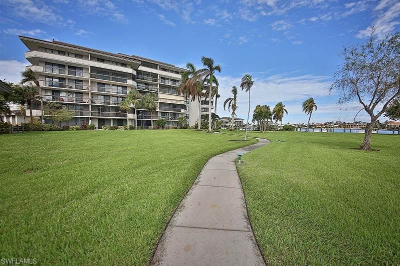 651 Seaview CT B207 MARCO ISLAND, FL 34145