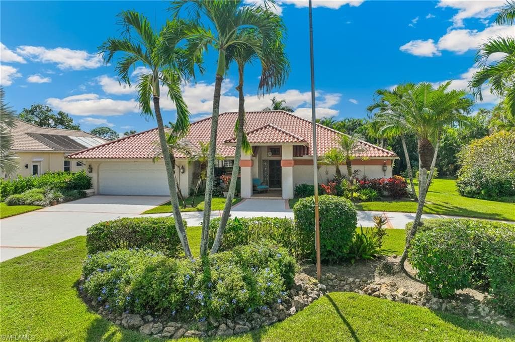 205 Muirfield CIR NAPLES, FL 34113