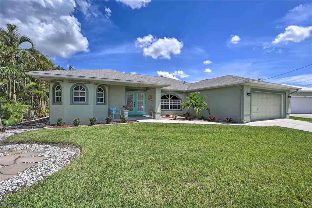 1139 SW 14th ST CAPE CORAL, FL 33991
