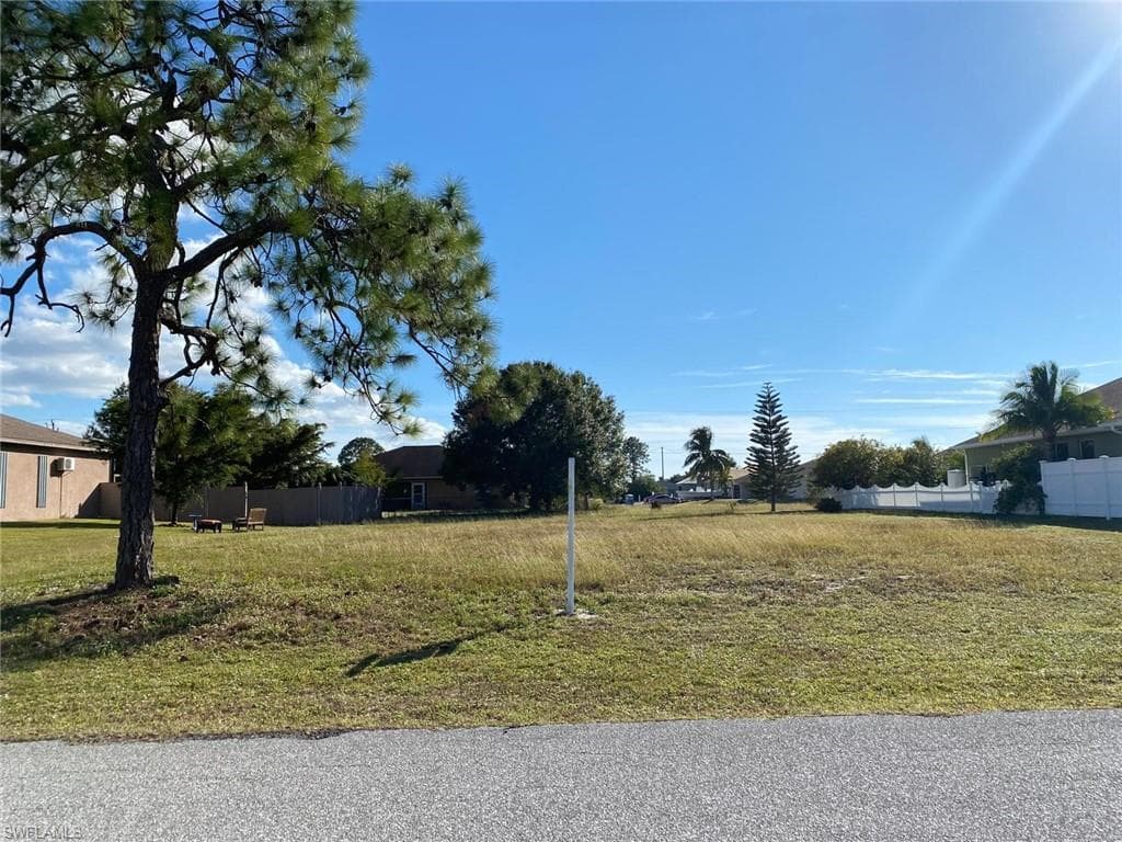 1932 20th TER CAPE CORAL, FL 33993