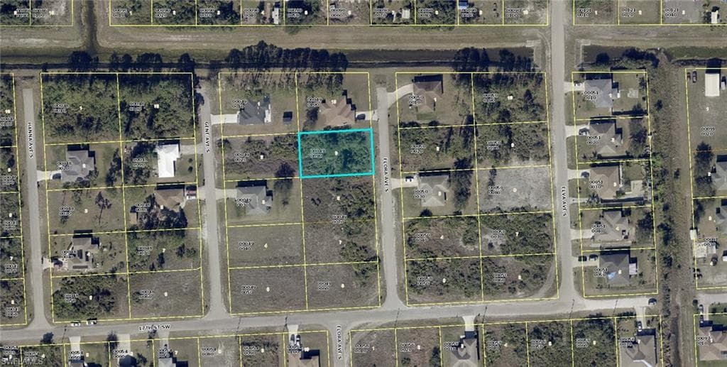 1602 FLORA AVE S LEHIGH ACRES, FL 33976