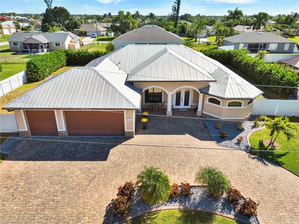 3713 SW 13th AVE CAPE CORAL, FL 33914