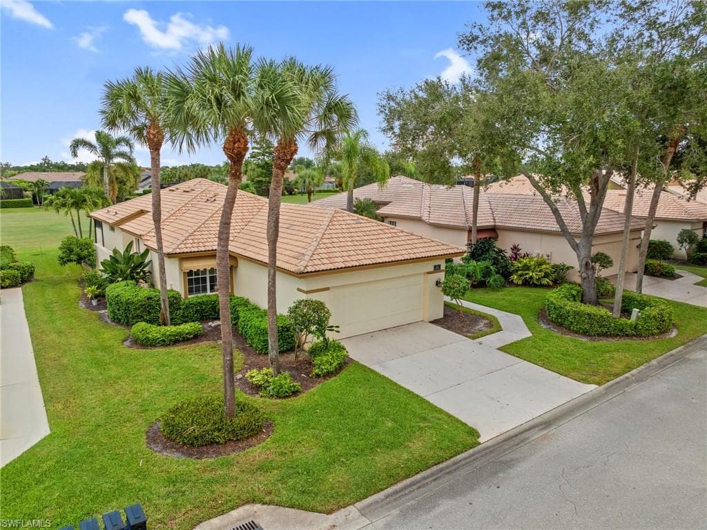 13541 Southampton DR BONITA SPRINGS, FL 34135