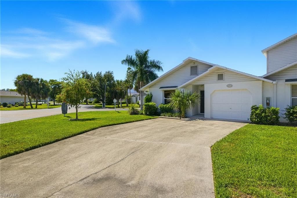 13670 Abbey DR 4 FORT MYERS, FL 33919