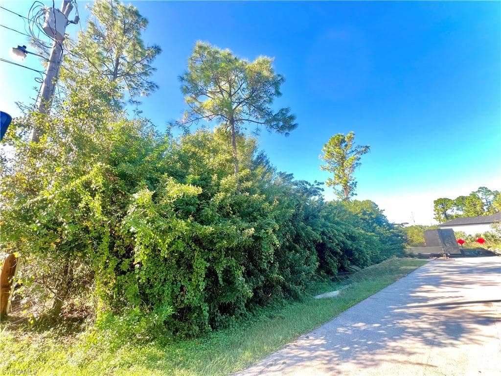 3019 19th ST W LEHIGH ACRES, FL 33971