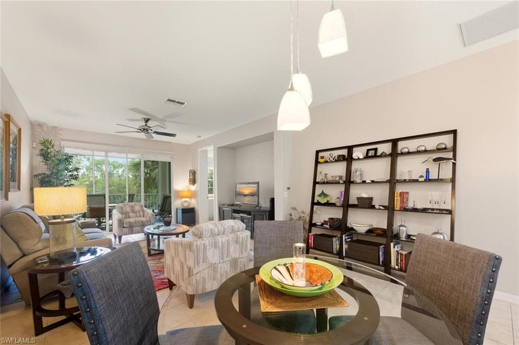 4864 Hampshire CT 204 NAPLES, FL 34112