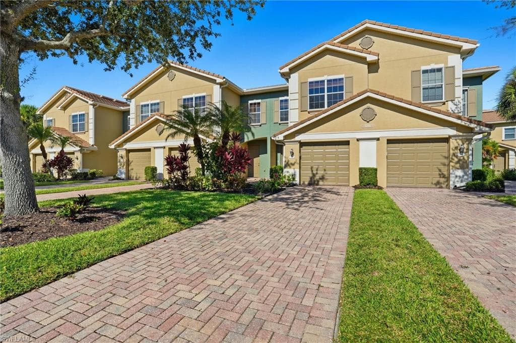 3211 Cottonwood BEND 705 FORT MYERS, FL 33905