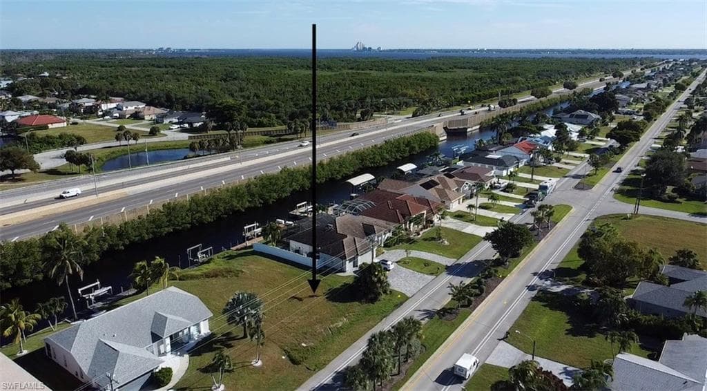 2001 Everest PKWY CAPE CORAL, FL 33904